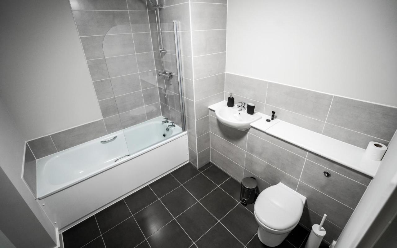 ดรีม อพาร์ตเมนต์ อเดลฟี วาร์ฟ Aparthotel ซัลฟอร์ด ภายนอก รูปภาพ