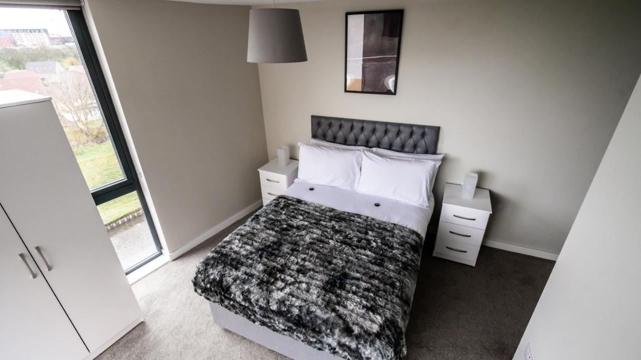 ดรีม อพาร์ตเมนต์ อเดลฟี วาร์ฟ Aparthotel ซัลฟอร์ด ภายนอก รูปภาพ